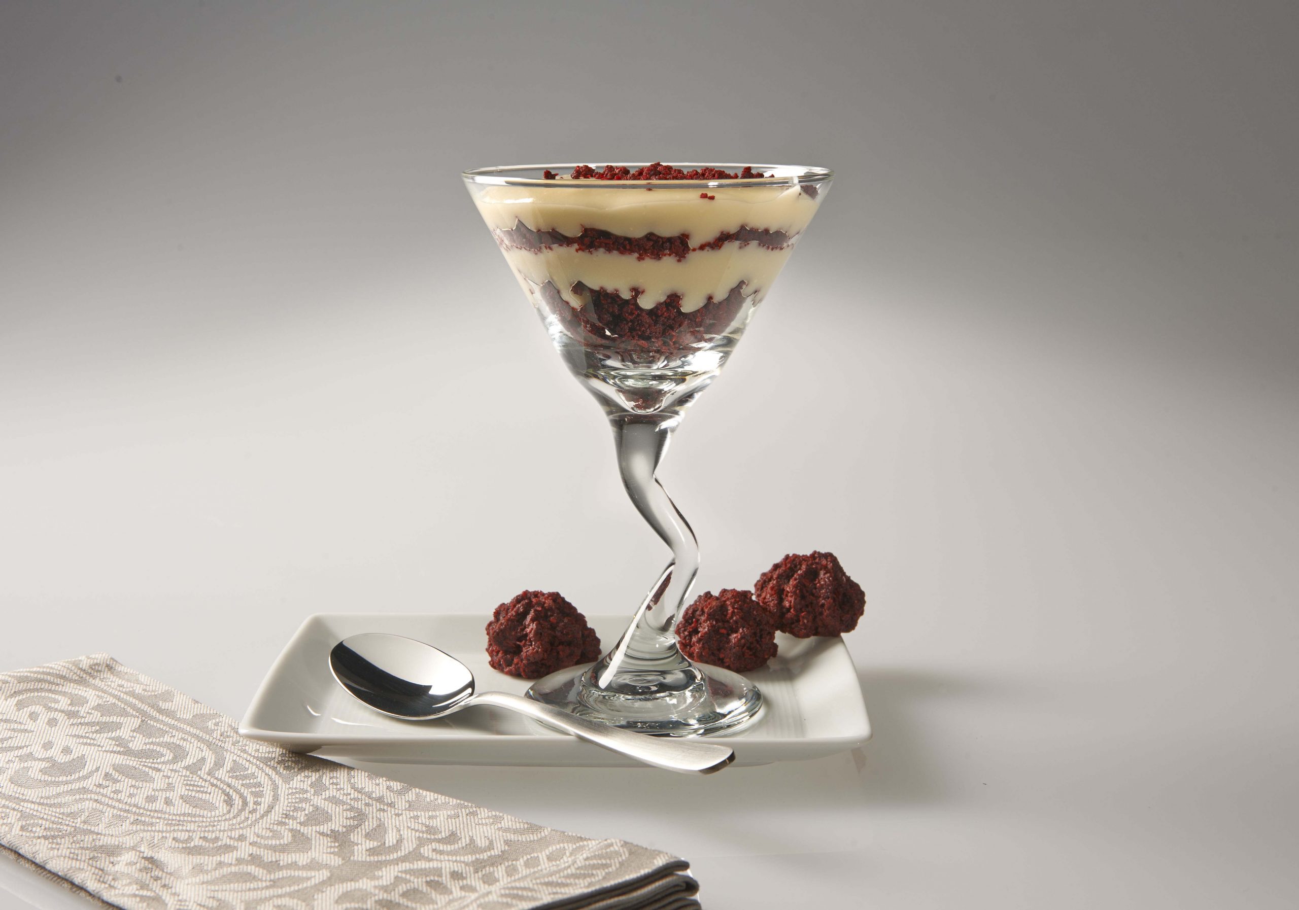 Red Velvet Trifle with Cream Cheese Frosting - Manischewitz